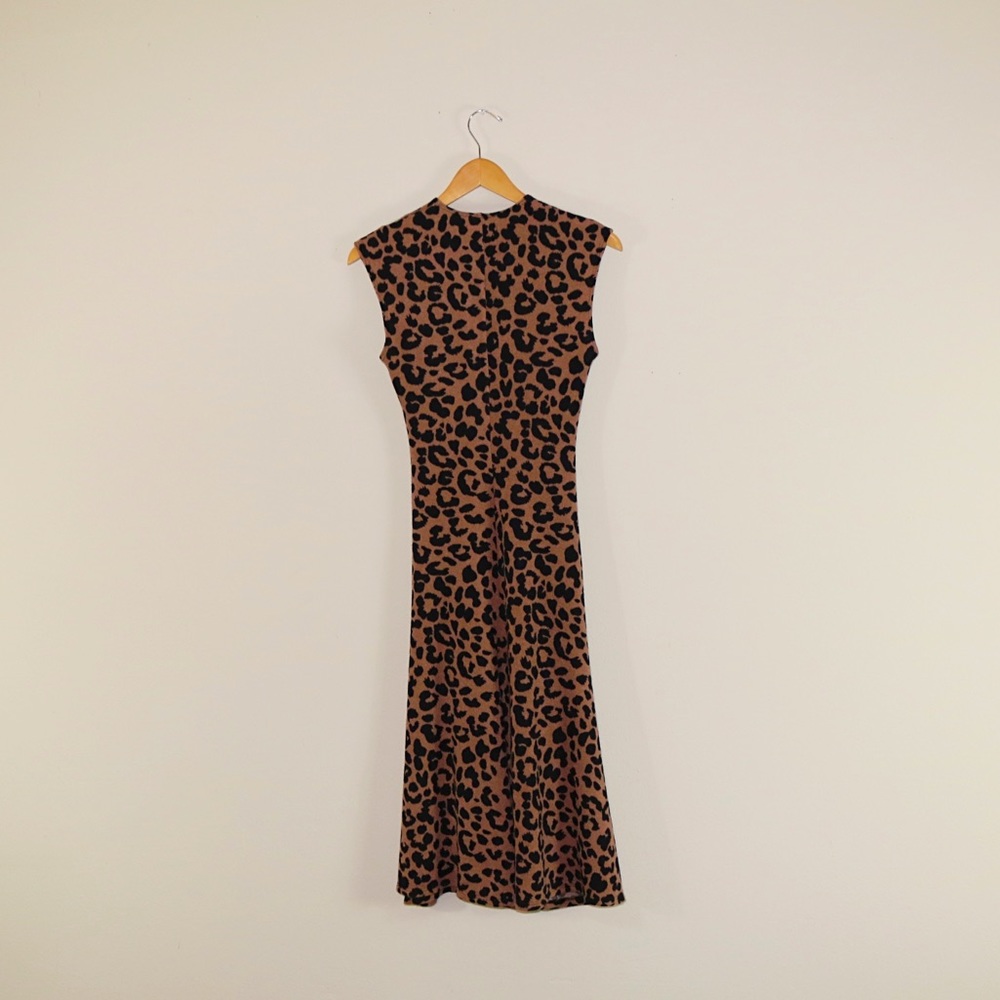 SOLD! ❤️ Reformation Izzy Leopard/Cheetah Dress - Picture 4 of 8